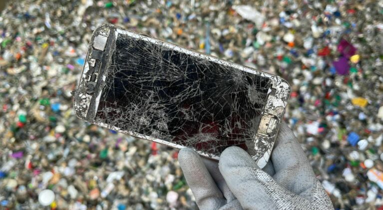 Can you recycle mobile phones