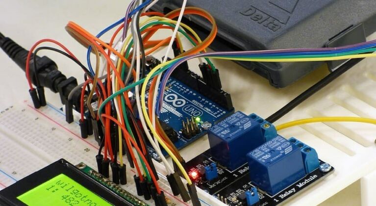 Integrated circuit computer arduino technology
